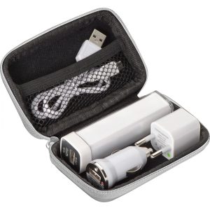 Zestaw podróżny power bank 2200 mAh i wtyczki P085612K MC-2008106