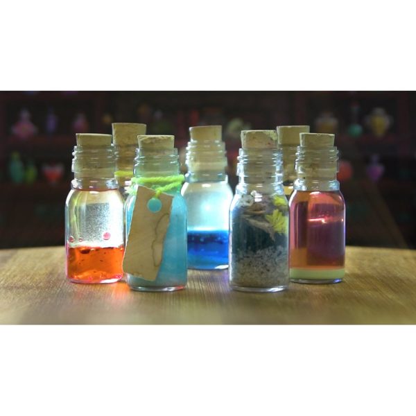 Mystery Potions Kit III. Gra edukacyjna dostarczana z papierową torebką prezentową (115 g/m²) P066954S