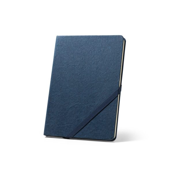 HUXLEY. Notatnik formatu A5, wykonany z papieru wodoodpornego, z kartkami w linie, wykonany z materiału z certyfikatem FSC™ i innych materiałów kontrolowanych P083130S granatowy
