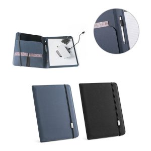 EMERGE FOLDER II. Teczka A4 z 300D poliestru pochodzącego (100% rPET) z zamknięciem na gumkę P041136S ST-93580-W