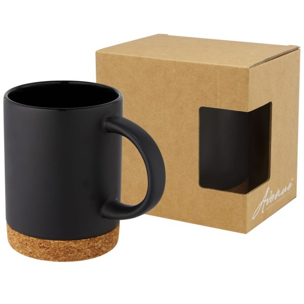 Neiva Kubek ceramiczny o pojemności 425 ml z korkową podstawą P074124C czarny