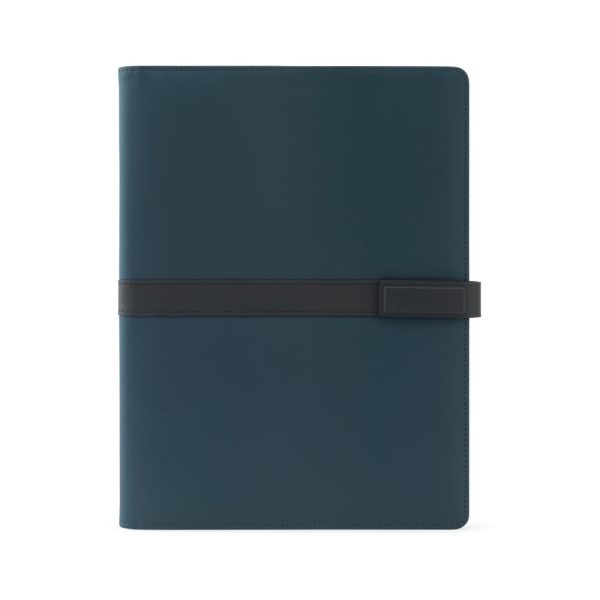 SANDERSON FOLDER. Teczka A4 z PU (50% z recyklingu) z magnetycznym zamknięciem i notatnikiem ze stronami w linie P122206S